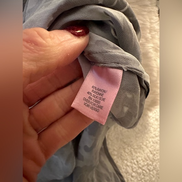 Calypso St Barth Gray/White Rayon/Silk Short XS - Picture 4 of 4